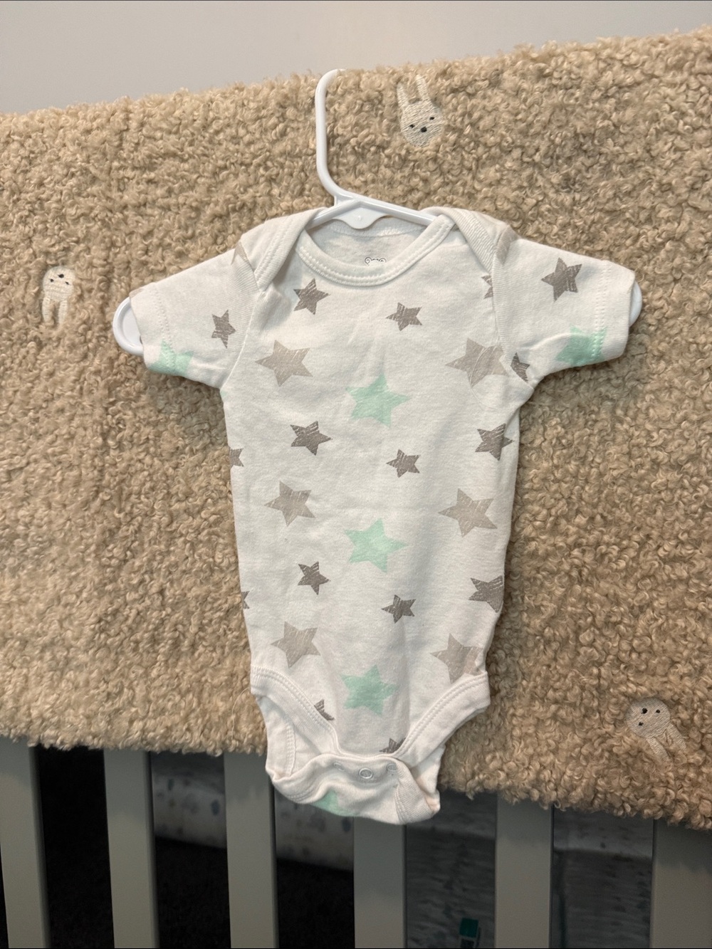 Neutral Star-Print Baby One-Piece Bodysuit in White with Mint and Gray Stars